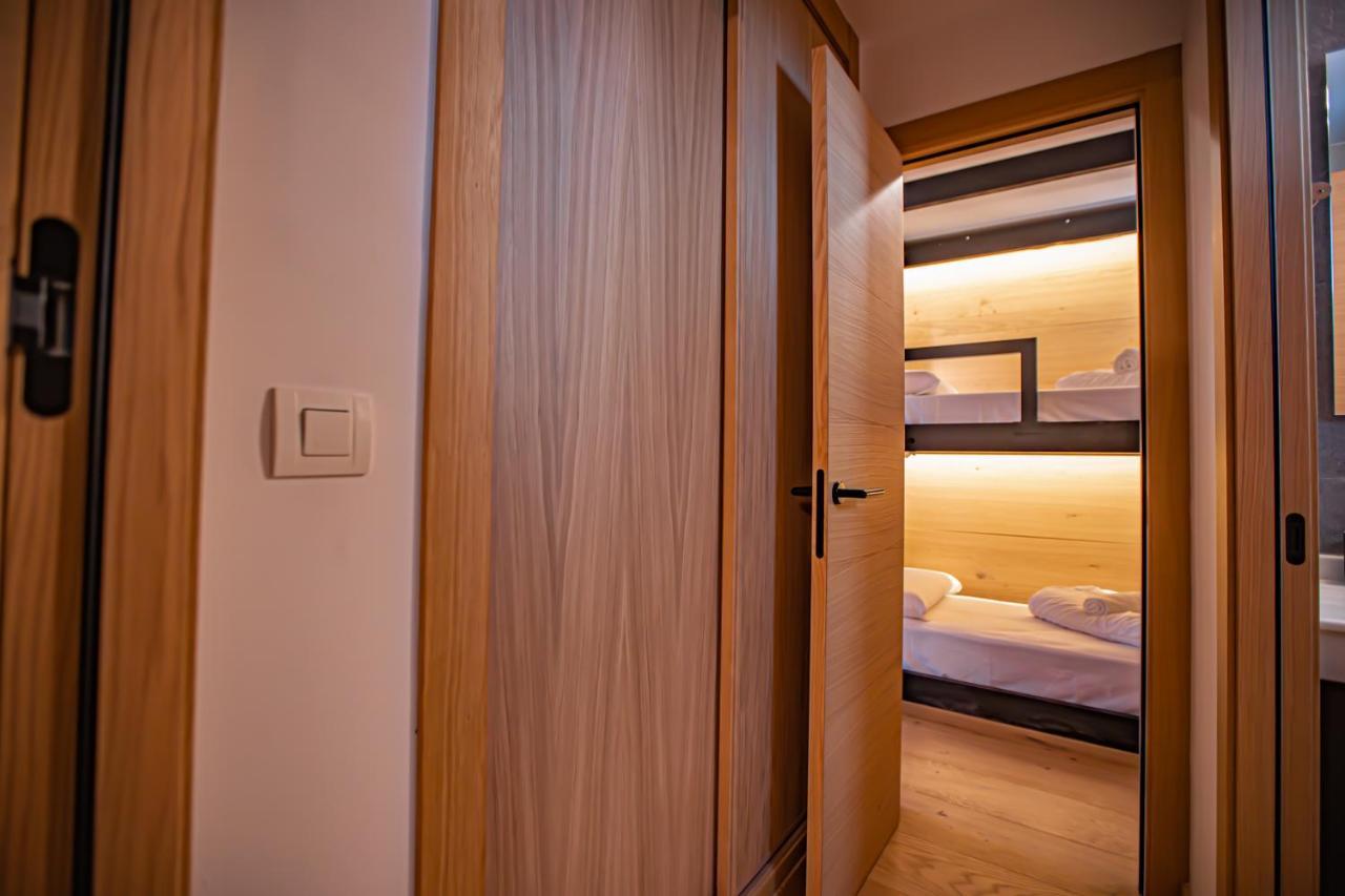 Holidays, Edificio Serraneu, Sierra Nevada 4 Personas Y Parking מראה חיצוני תמונה