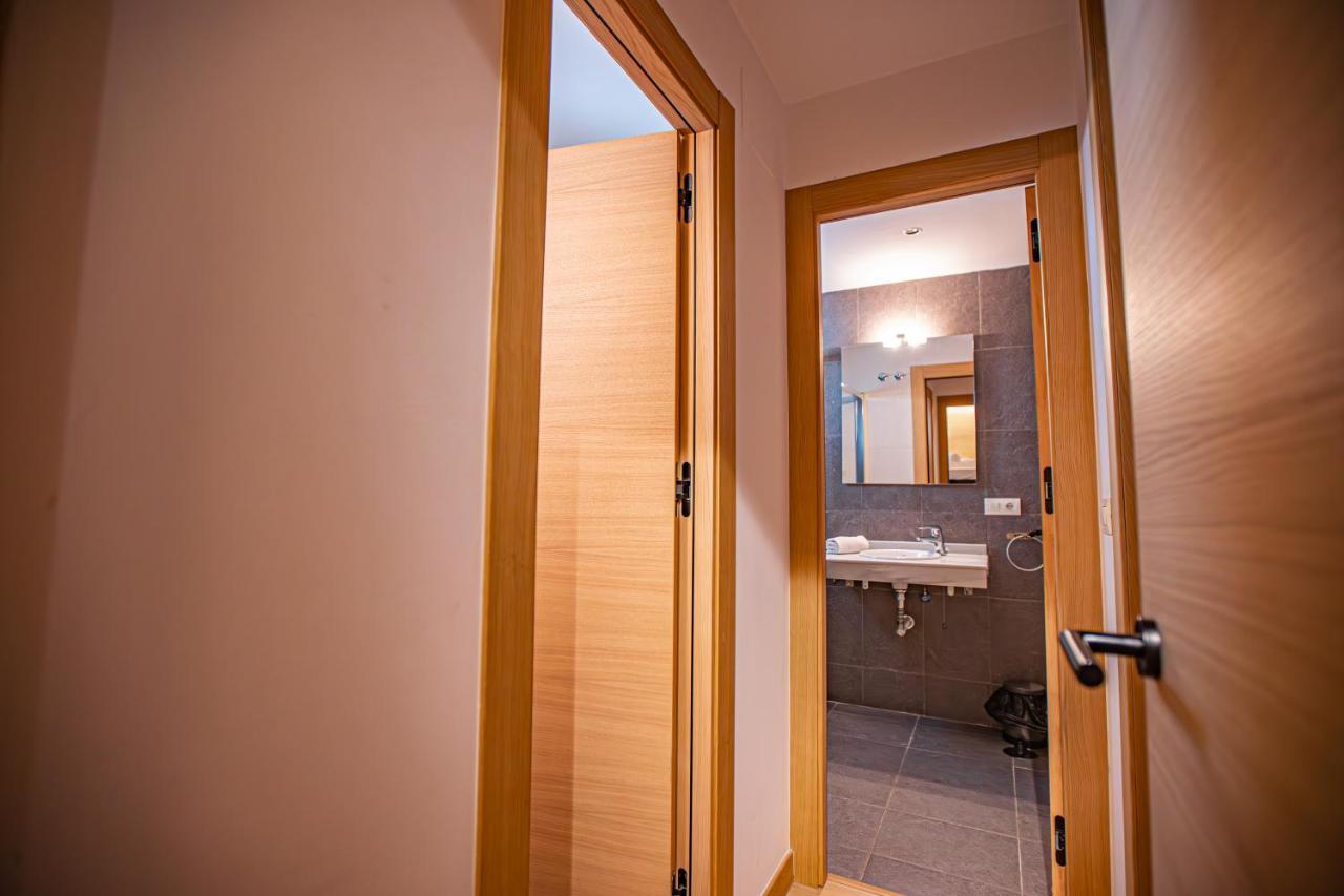Holidays, Edificio Serraneu, Sierra Nevada 4 Personas Y Parking מראה חיצוני תמונה